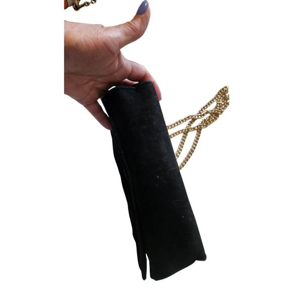 Black Quilted Velvet-Look Chain Strap Shoulder Bag – Magnetic Closure - Picture 8 of 8